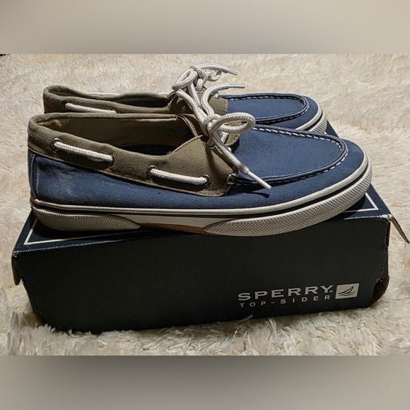 Sperry Blue Canvas Boat Shoes with Classic Design - Picture 5 of 5